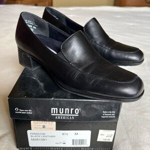 Munro Black Leather Loafers Slip-On Shoes